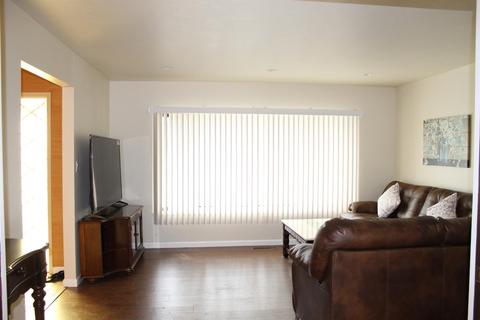 2001 W Vine, Lodi, CA 95242 photo 5