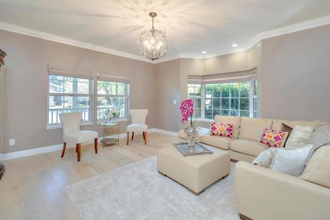 1237 Torrey St, Davis, CA 95618 photo 4