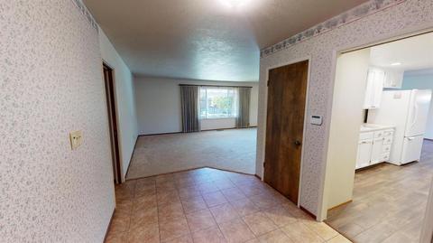 2000 Sandpoint Dr, Modesto, CA 95358 photo 5
