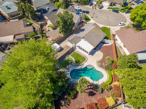 530 Cheri Ct, Ripon, CA 95366 photo 3