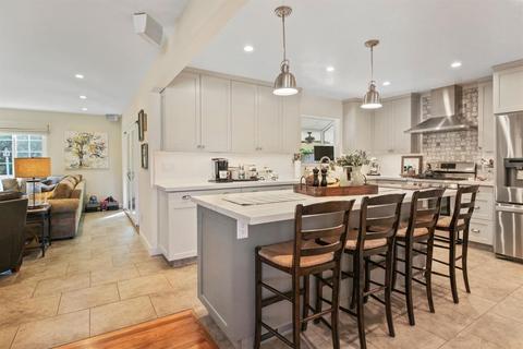 4752 E Hixon Cir, Carmichael, CA 95608 photo 12