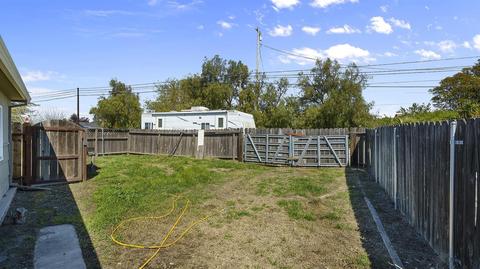 612 E Harney Ln, Lodi, CA 95242 photo 31