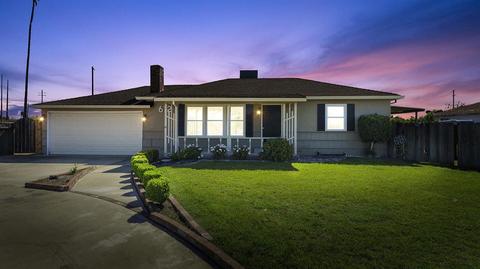612 E Harney Ln, Lodi, CA 95242 photo 3