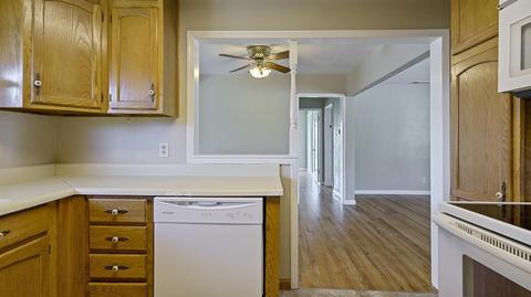 612 E Harney Ln, Lodi, CA 95242 photo 14