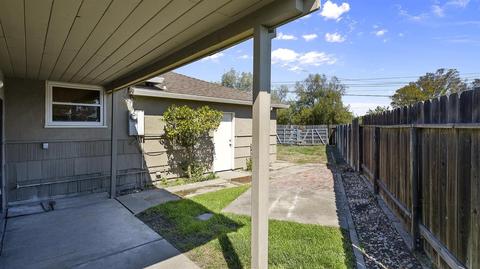 612 E Harney Ln, Lodi, CA 95242 photo 33