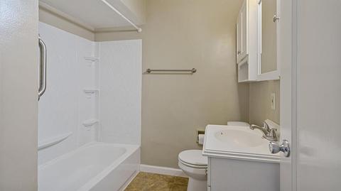 612 E Harney Ln, Lodi, CA 95242 photo 25