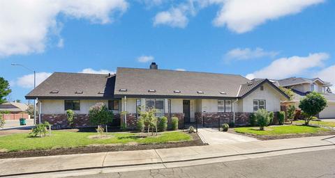 900 Interlaken Dr, Lodi, CA 95242 photo 35