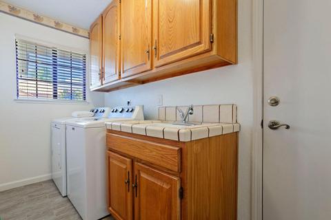 900 Interlaken Dr, Lodi, CA 95242 photo 29