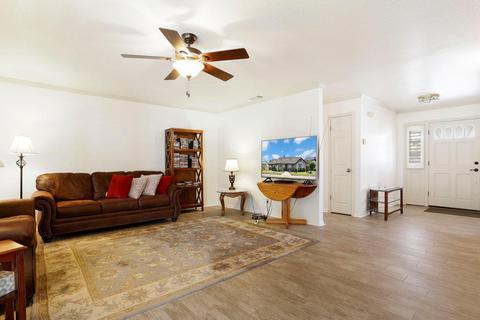 900 Interlaken Dr, Lodi, CA 95242 photo 16