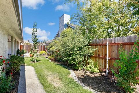 900 Interlaken Dr, Lodi, CA 95242 photo 32