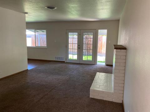2604 Chester Dr, Modesto, CA 95350 photo 5