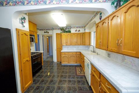 516 Maple St, Lodi, CA 95240 photo 17