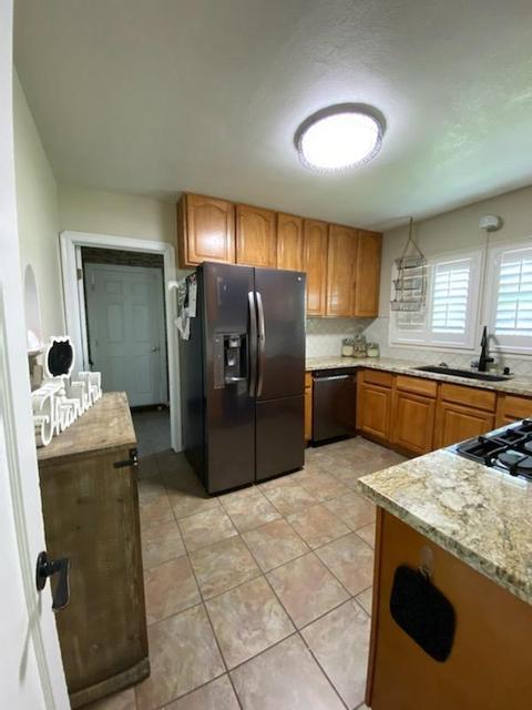 22 W Vine St, Lodi, CA 95240 photo 14
