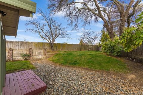 8461 Oakwind Ct, Orangevale, CA 95662 photo 11