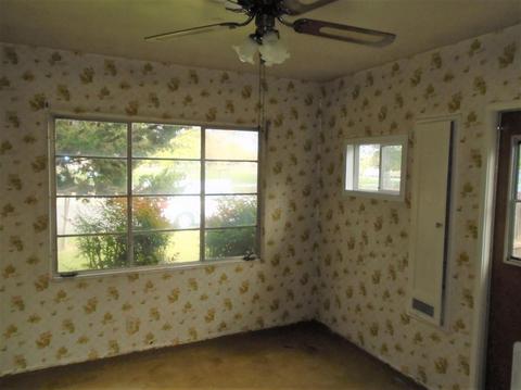 1419 Bronson Ave, Modesto, CA 95350 photo 9