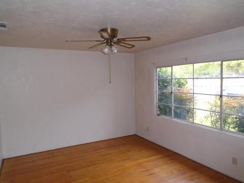 1419 Bronson Ave, Modesto, CA 95350 photo 4