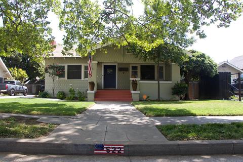 522 Flower St, Turlock, CA 95380 photo 1