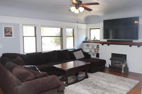 522 Flower St, Turlock, CA 95380 photo 9