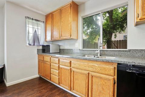 645 Downing Dr, Galt, CA 95632 photo 16