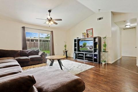 645 Downing Dr, Galt, CA 95632 photo 11
