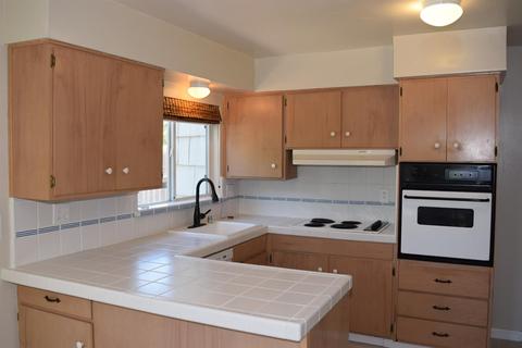 5463 Millburn St, Carmichael, CA 95608 photo 10