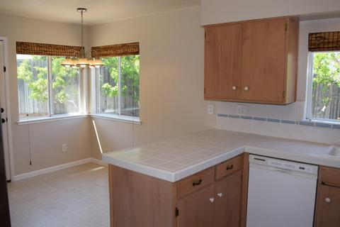 5463 Millburn St, Carmichael, CA 95608 photo 9