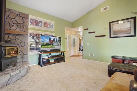 606 Downing Dr, Galt, CA 95632 photo 5