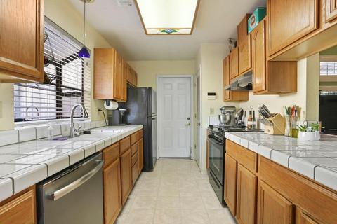 606 Downing Dr, Galt, CA 95632 photo 12