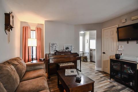 1909 Cobblestone Mnr, Modesto, CA 95355 photo 13