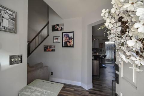 1909 Cobblestone Mnr, Modesto, CA 95355 photo 4