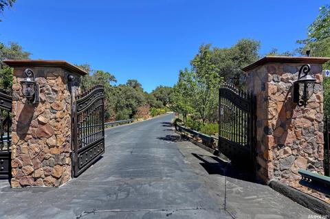 3255 Rustic Woods Ct, Loomis, CA 95650 photo 6