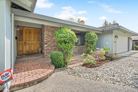 4744 Bellue St, Carmichael, CA 95608 photo 1