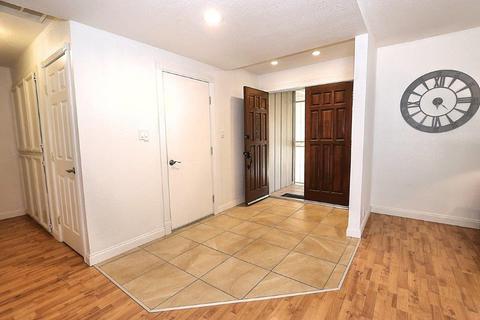 6401 Trajan Dr, Orangevale, CA 95662 photo 4