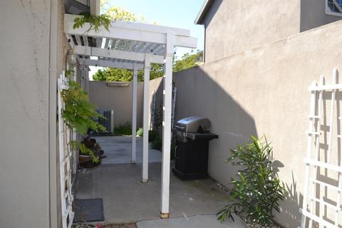 2013 Hulst Ct, Modesto, CA 95356 photo 30
