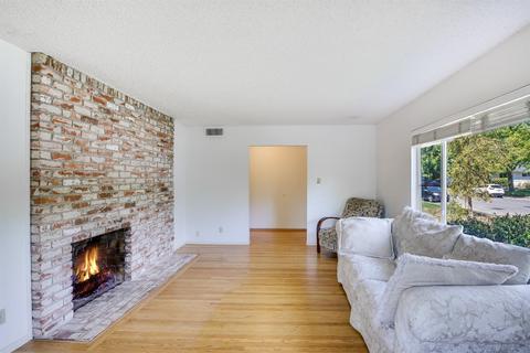 302 Mills Dr, Davis, CA 95616 photo 8