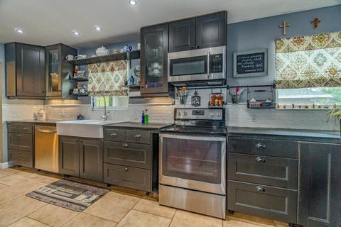 819 E Minnesota Ave, Turlock, CA 95382 photo 11