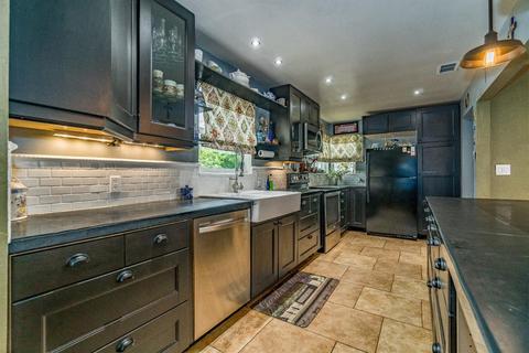 819 E Minnesota Ave, Turlock, CA 95382 photo 10