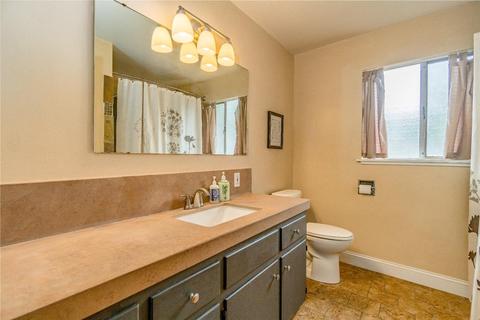 819 E Minnesota Ave, Turlock, CA 95382 photo 14