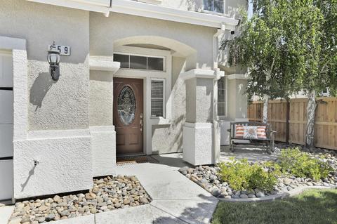859 Cherry Blossom Ln, Tracy, CA 95377 photo 2