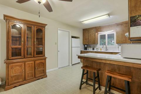 816 S Maple Ave, Manteca, CA 95337 photo 10
