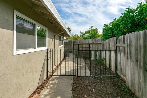4734 Lake Dr, Carmichael, CA 95608 photo 27