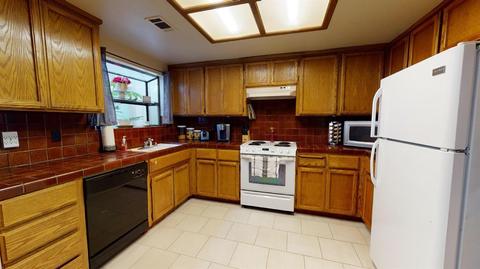 385 Scenic Pl, Manteca, CA 95337 photo 4