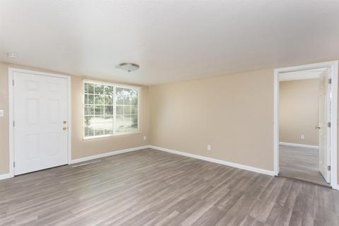 1009 Watson Ave, Modesto, CA 95358 photo 6