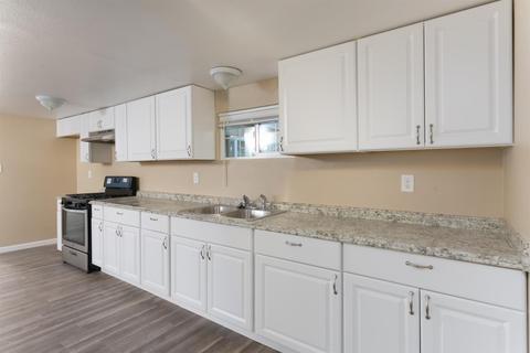 1009 Watson Ave, Modesto, CA 95358 photo 9