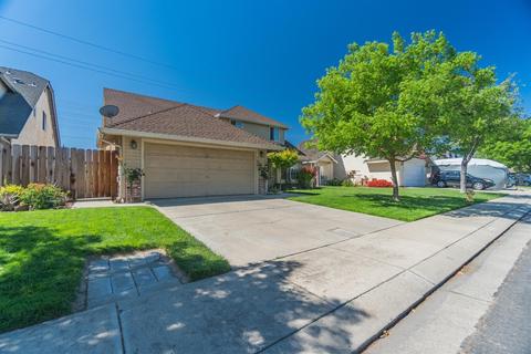 2820 Walnut Ter, Modesto, CA 95355 photo 2