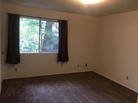 1720 E Main St, Grass Valley, CA 95945 photo 2