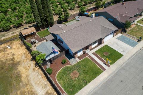 2009 Evelle Ln, Turlock, CA 95380 photo 3