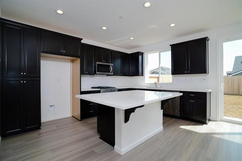 1111 Taylor St, Winters, CA 95694 photo 2