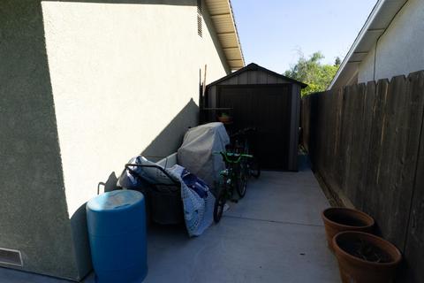 665 Bennington Ave, Turlock, CA 95382 photo 21