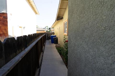 665 Bennington Ave, Turlock, CA 95382 photo 20